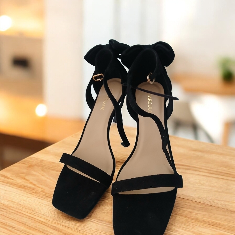 Elegant Black Women's Heels - Picture 4 of 7